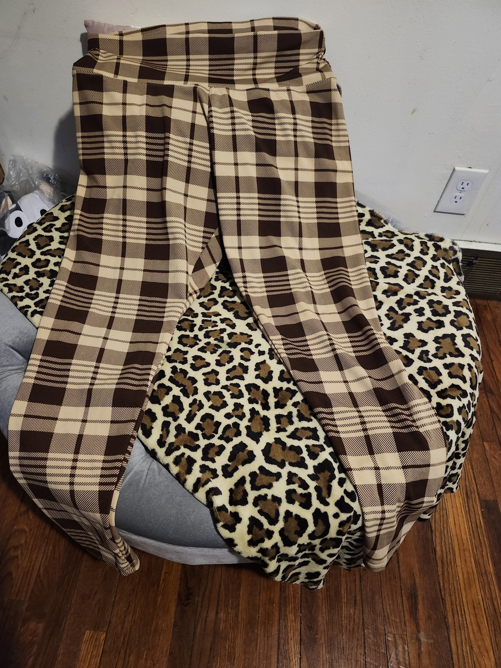 Plaid High-Waist Trousers in Brown and Cream